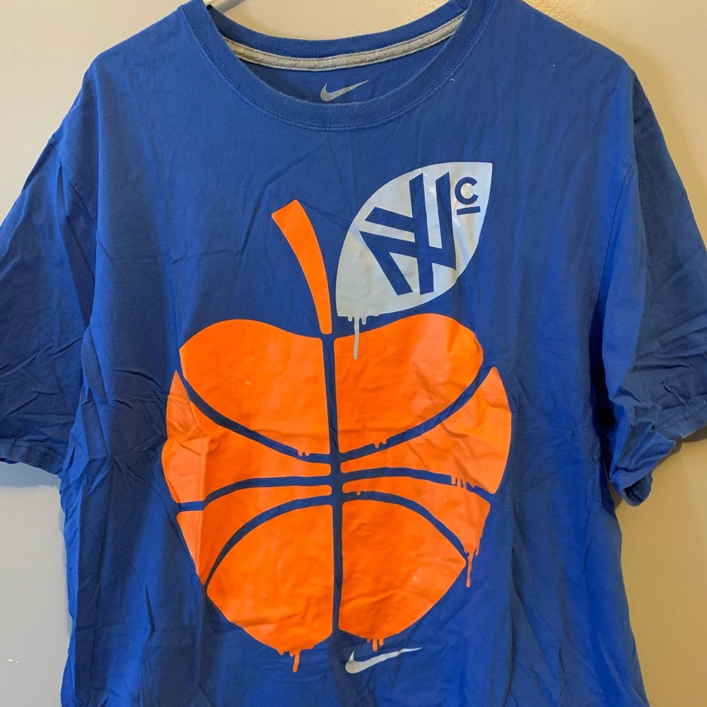 Nike NYC Basketball Apple size XXL